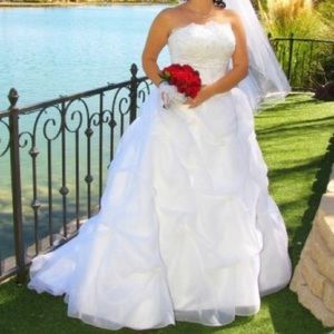 Wedding Dress for a Princess Size 10